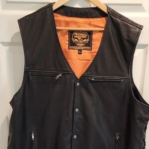 Milwaukee Leather Men's Premium Leather Classic V-Neck Motorcycle Rider Vest